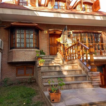 Casa Bravo Bed & Breakfast Мендоса Екстериор снимка