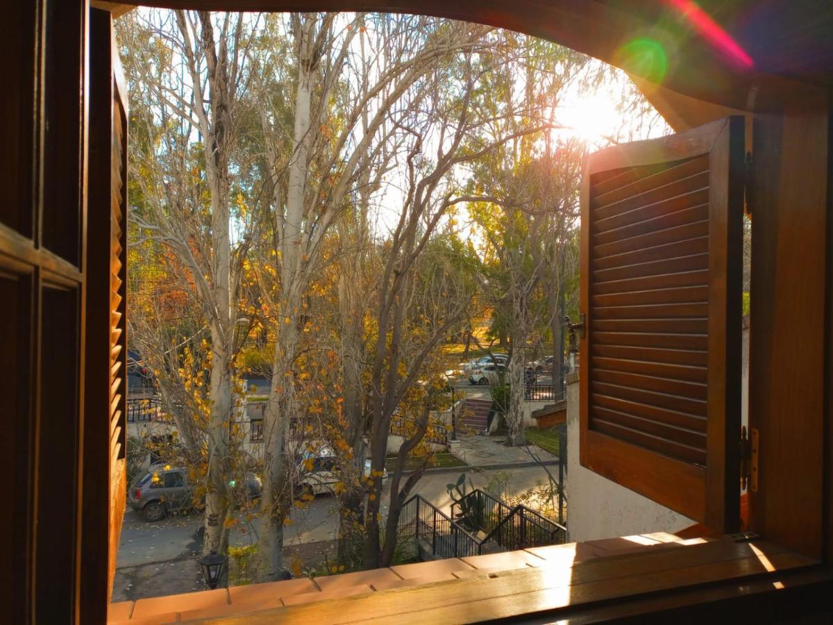 Casa Bravo Bed & Breakfast Мендоса Екстериор снимка