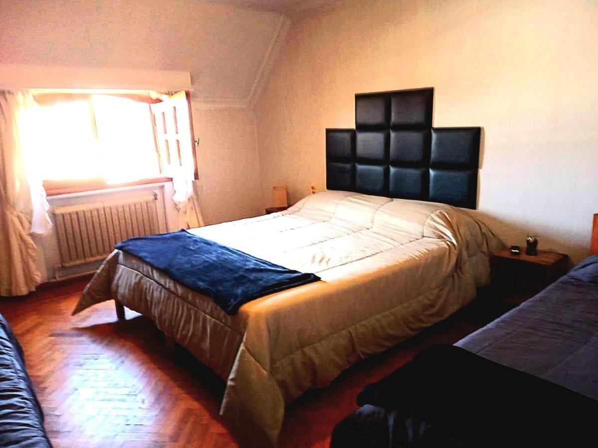 Casa Bravo Bed & Breakfast Мендоса Екстериор снимка